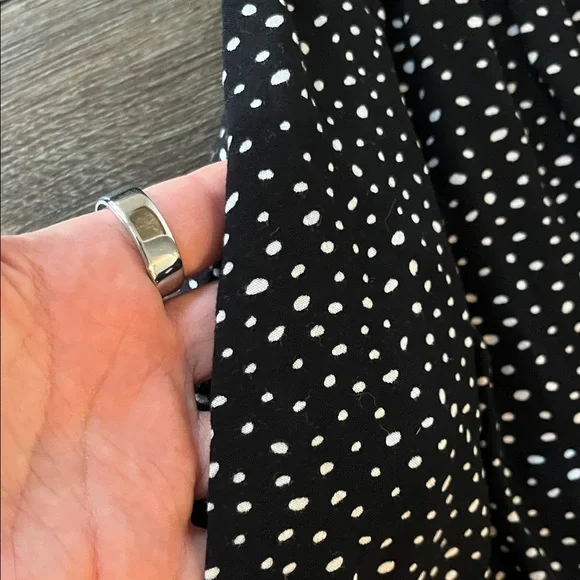 saint+sofia Black and White Dotted Midi Dress - Picture 5 of 5